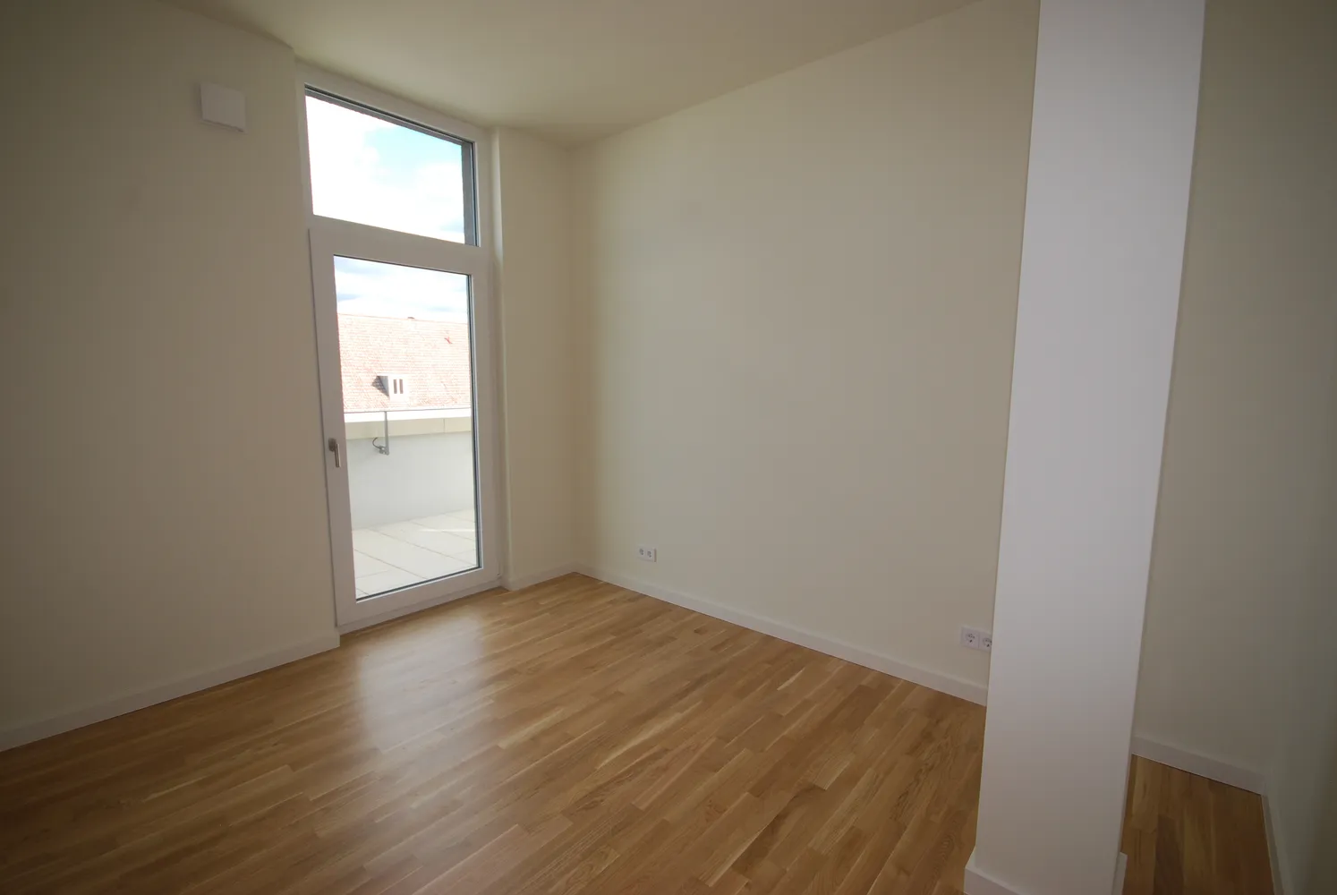 2 Zimmer Wohnung mit 102 m² in Dresden – Bild 8