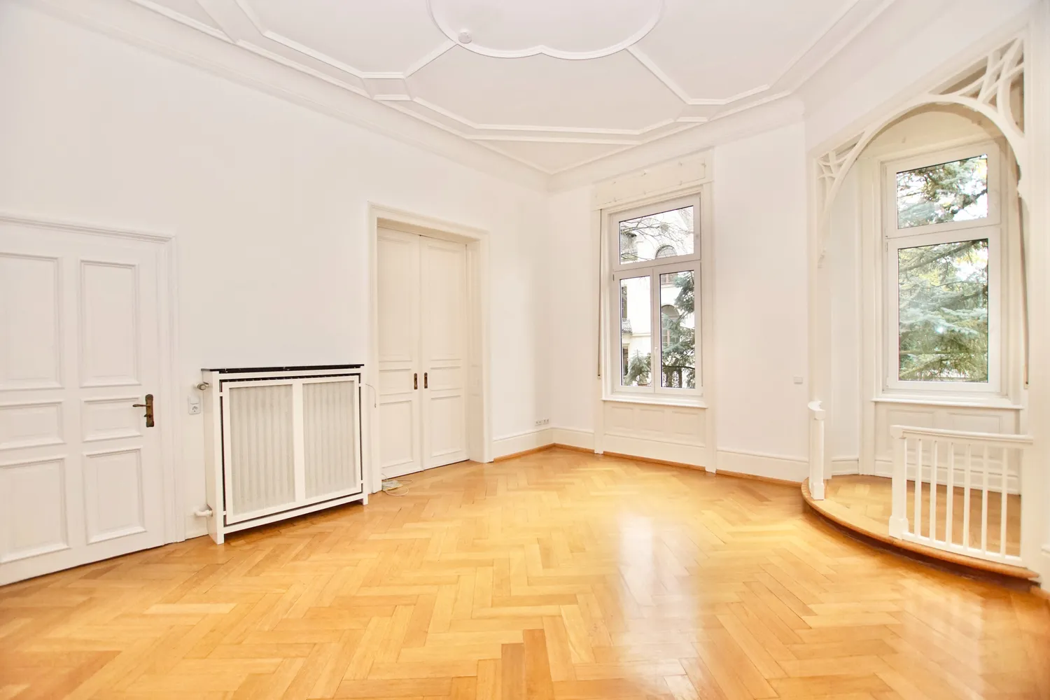 3 Zimmer Wohnung mit 192 m² in Wiesbaden – Bild 2