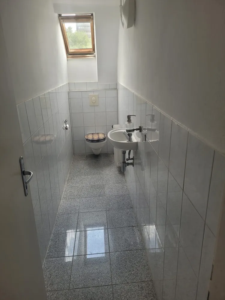 2 Zimmer Wohnung mit 55 m² in Köln – Bild 2