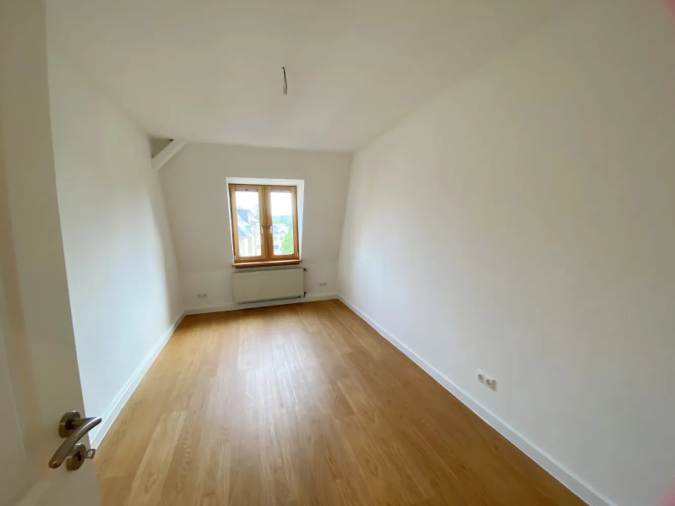 4 Zimmer Wohnung mit 95 m² in Plauen – Bild 7