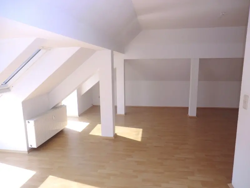 2 Zimmer Wohnung mit 45 m² in Riesa – Bild 2