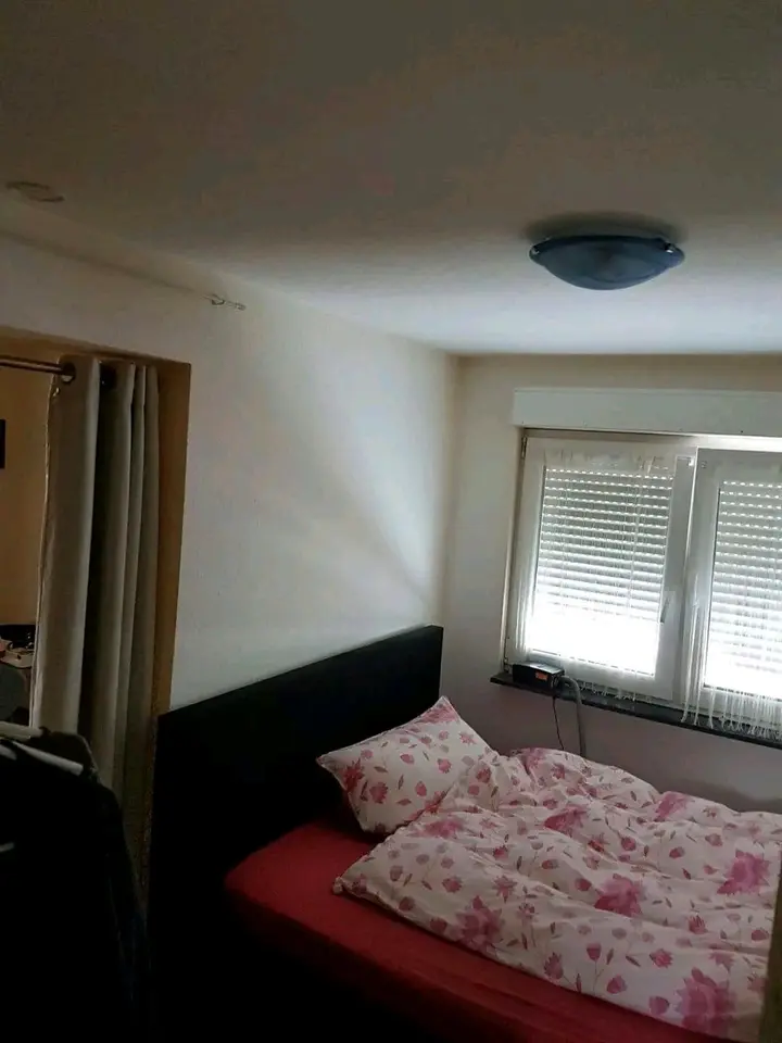 2 Zimmer Wohnung mit 35 m² in Bergisch Gladbach – Bild 2