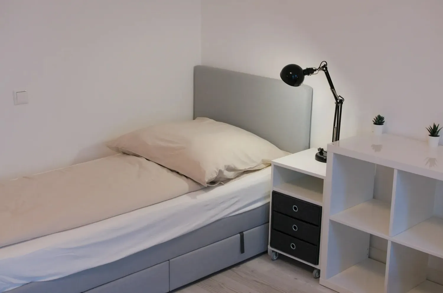 1 room apartment with 21 m² in Augsburg – Photo 5