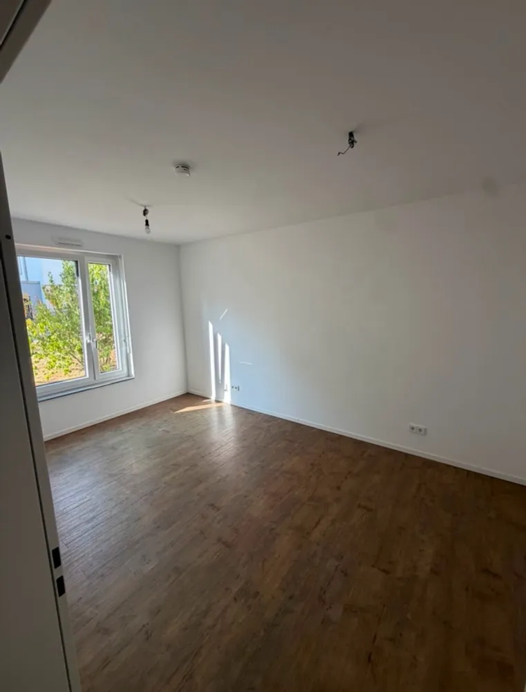 2 Zimmer Wohnung mit 74 m² in Bonn – Bild 2
