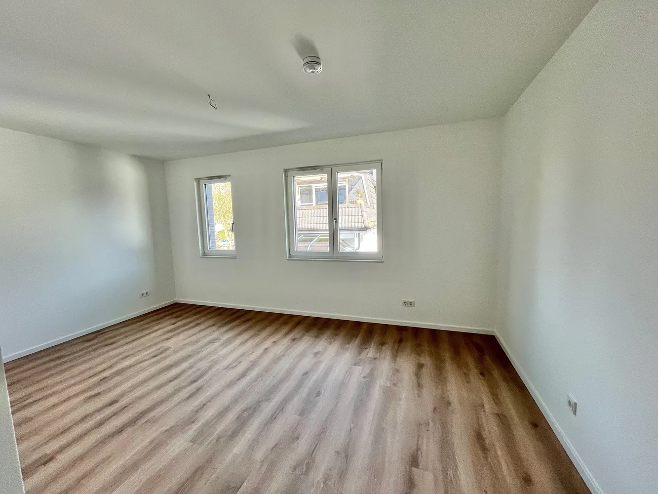 3 Zimmer Wohnung mit 90 m² in Hamburg – Bild 2