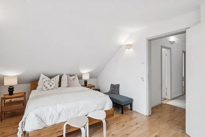 4 Zimmer Wohnung mit 141 m² in Hamburg – Bild 7