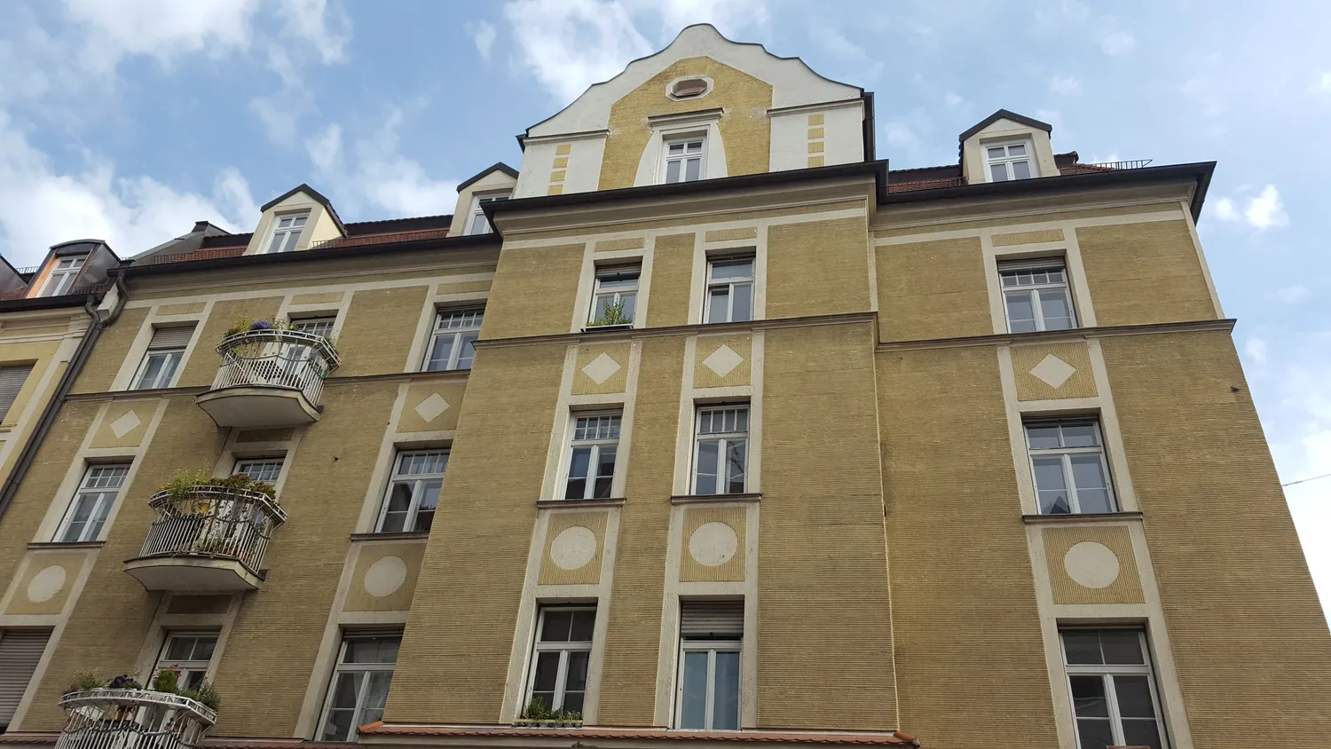 2 Zimmer Wohnung mit 70 m² in München – Bild 1