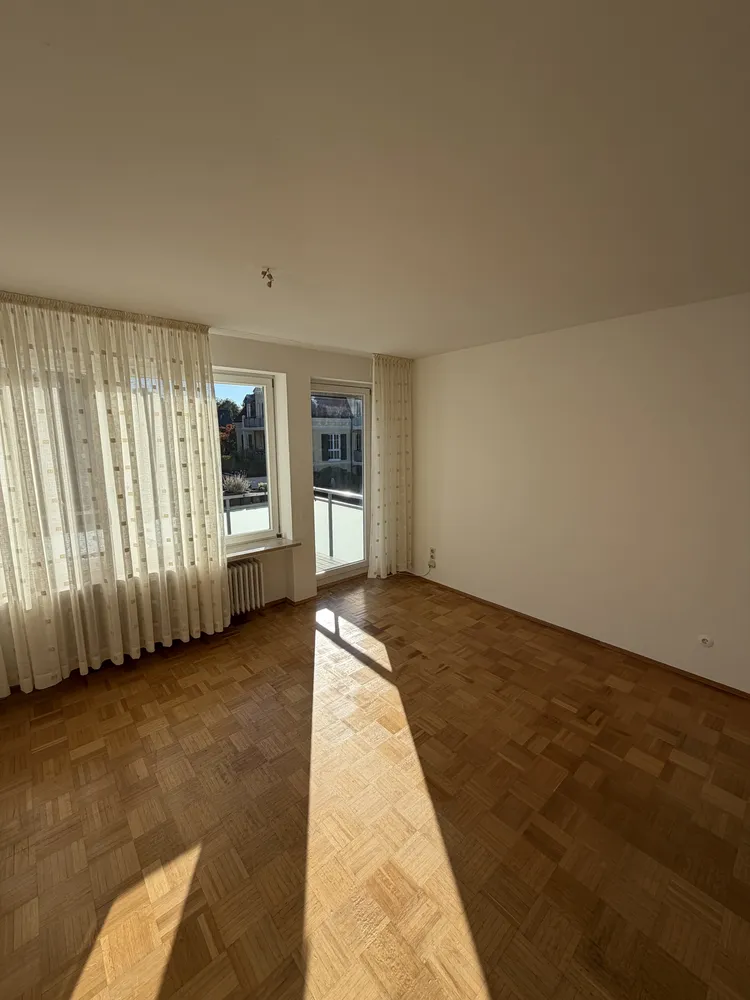 3 Zimmer Wohnung mit 64 m² in München – Bild 2