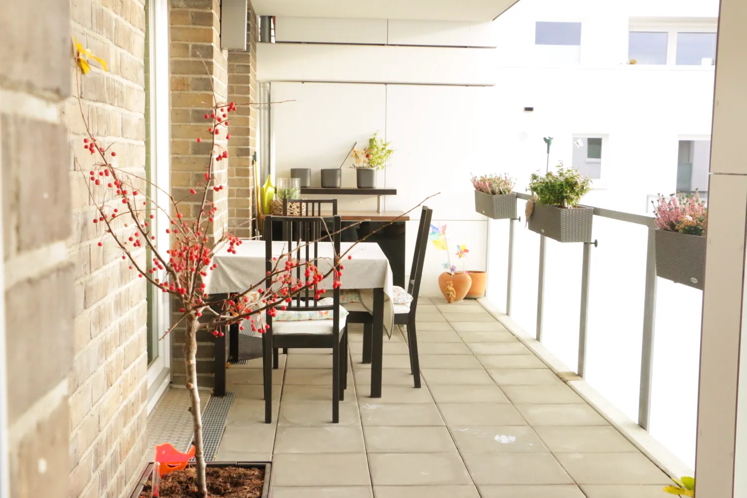 3 Zimmer Wohnung mit 96 m² in Frankfurt am Main – Bild 1