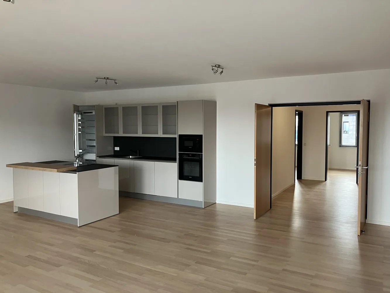 3 Zimmer Wohnung mit 143 m² in Berlin – Bild 3