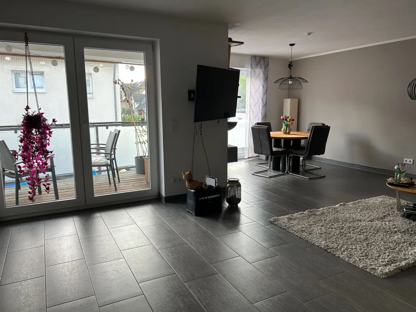 2 Zimmer Wohnung mit 70 m² in Bonn – Bild 2