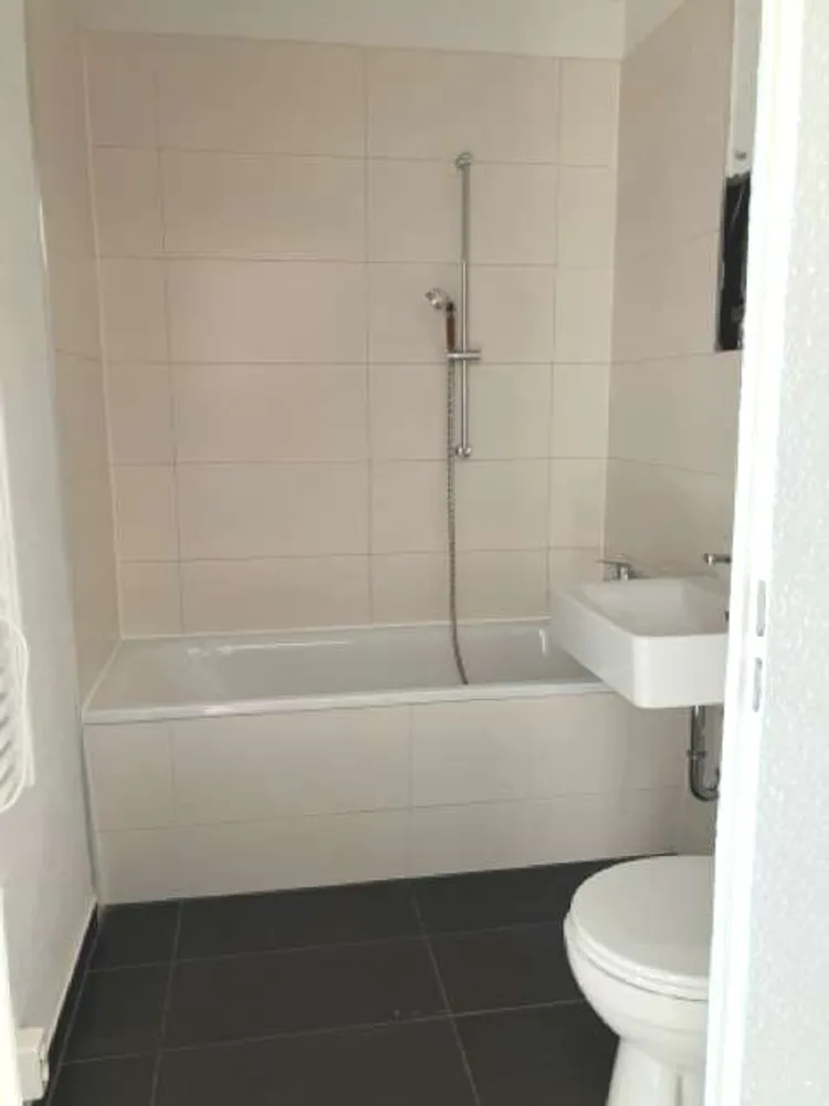 6 Zimmer Wohnung mit 114 m² in Halle (Saale) – Bild 8
