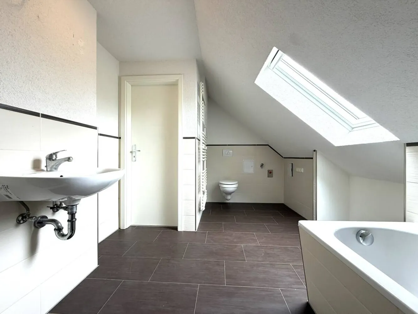 2 Zimmer Wohnung mit 56 m² in Bitterfeld-Wolfen – Bild 11