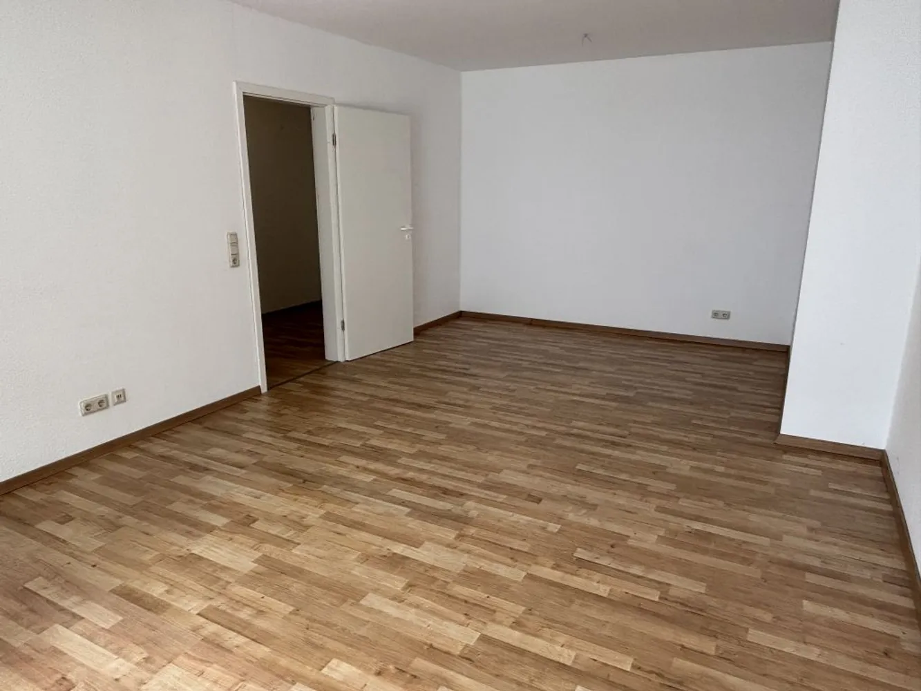 2 Zimmer Wohnung mit 63 m² in Wiesbaden – Bild 4