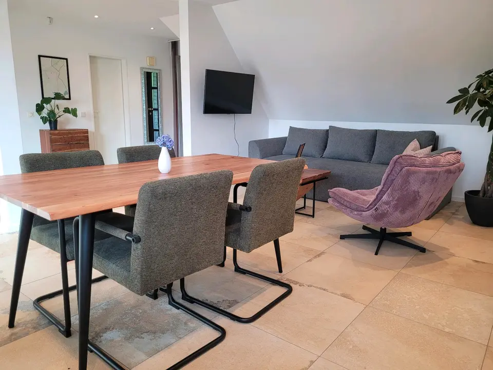 WG-Zimmer mit 60 m² in Leer – Bild 2