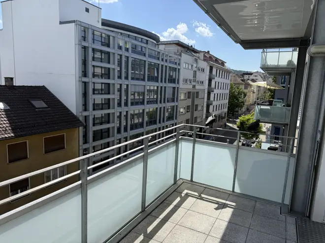 2 Zimmer Wohnung mit 82 m² in Stuttgart – Bild 12