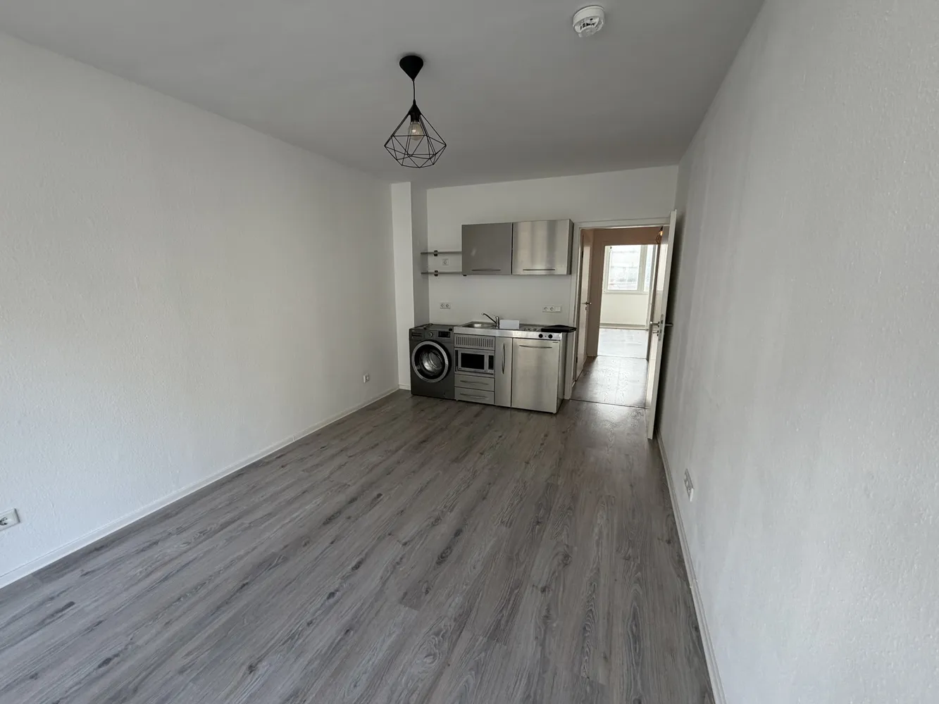 2 room apartment with 45 m² in Düsseldorf – Photo 3