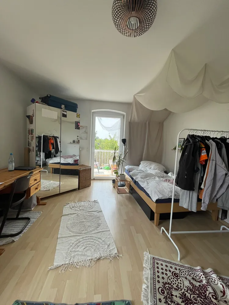 4 Zimmer Wohnung mit 95 m² in Wiesbaden – Bild 4