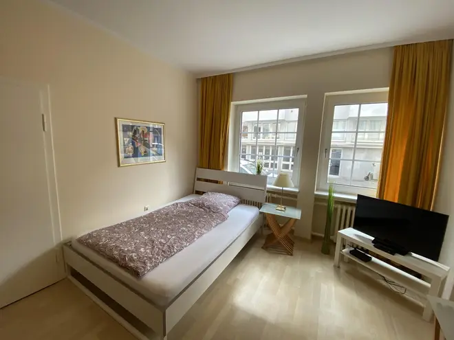 1 Zimmer Wohnung mit 27 m² in Düsseldorf – Bild 2