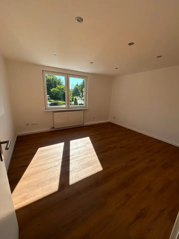 2 Zimmer Wohnung mit 70 m² in Sonneberg – Bild 7