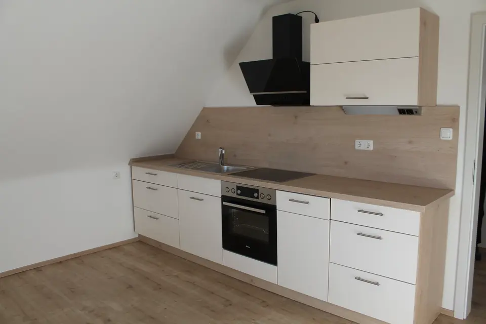 4 Zimmer Wohnung mit 100 m² in Sonneberg – Bild 9