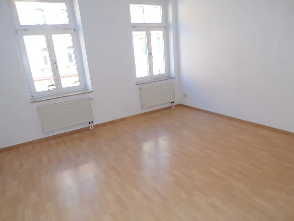 5 Zimmer Wohnung mit 118 m² in Zwickau – Bild 1