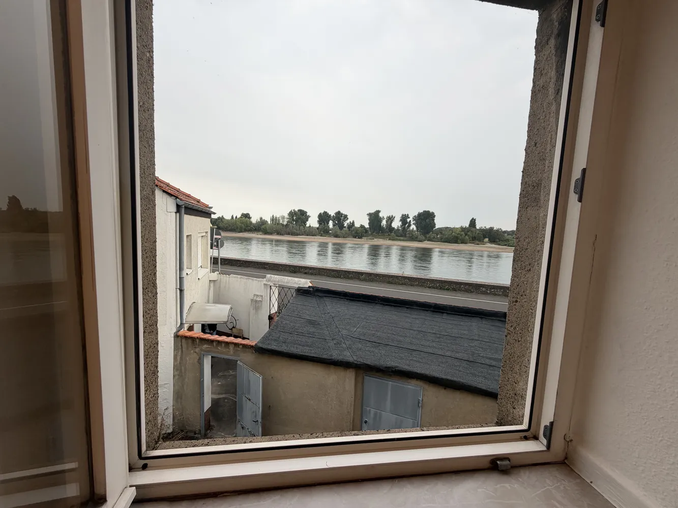 4 Zimmer Wohnung mit 90 m² in Düsseldorf – Bild 1