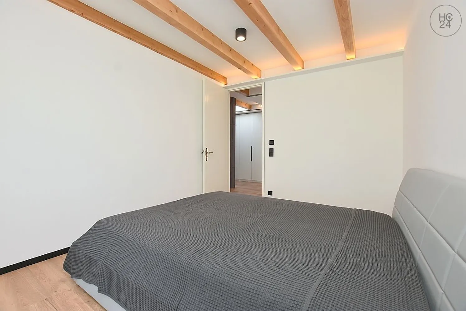 6 Zimmer Haus mit 150 m² in Sindelfingen – Bild 2