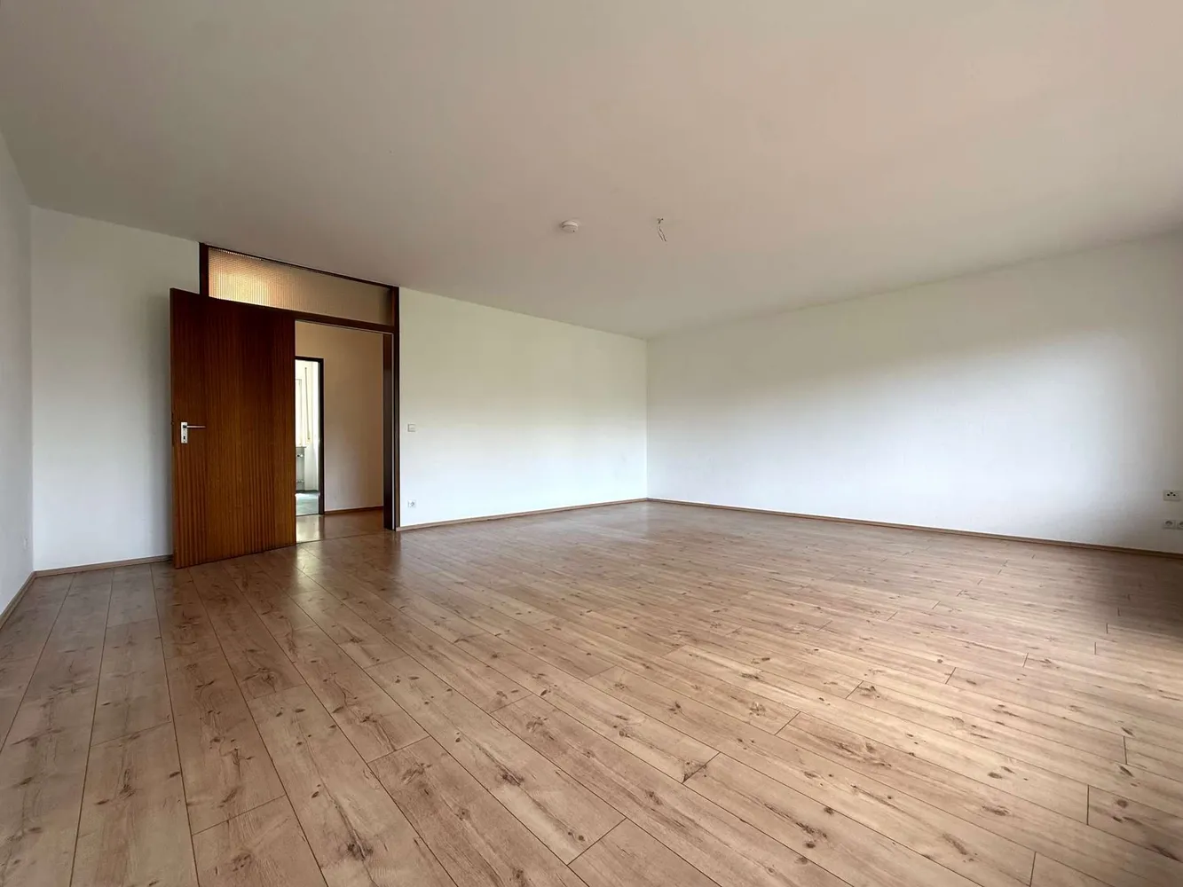 3 Zimmer Wohnung mit 105 m² in Mannheim – Bild 2