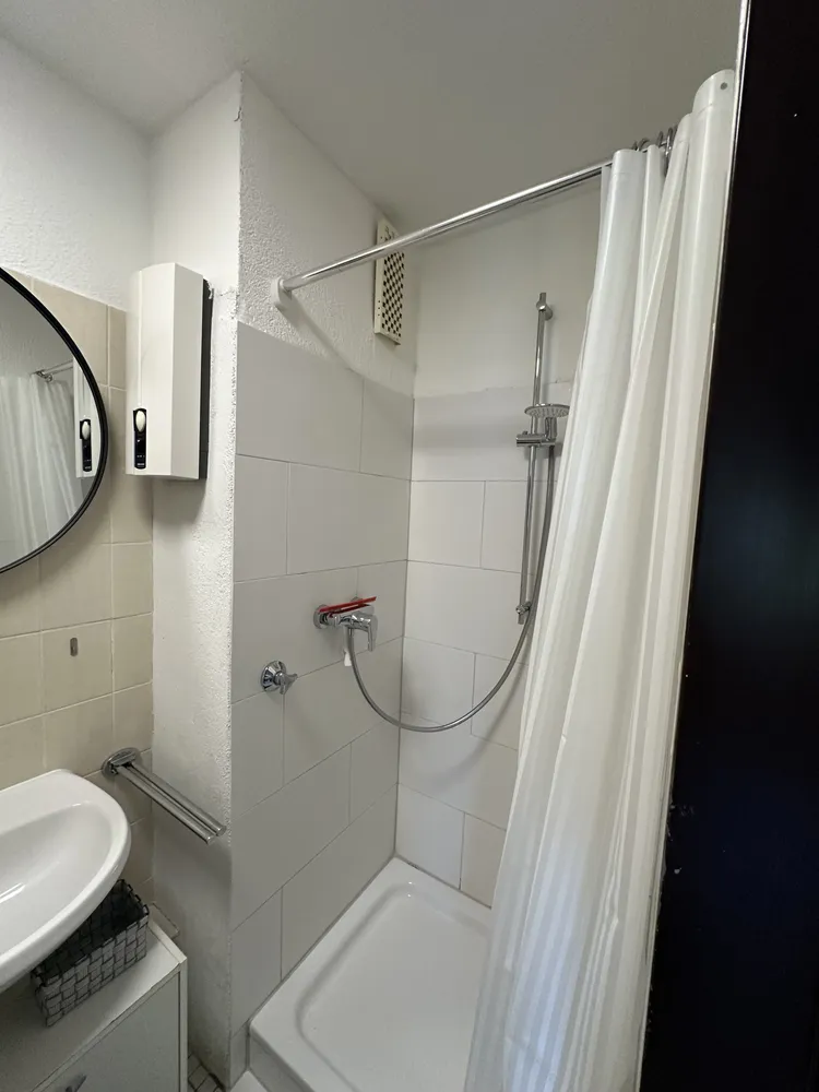 1 Zimmer Wohnung mit 37 m² in Köln – Bild 8