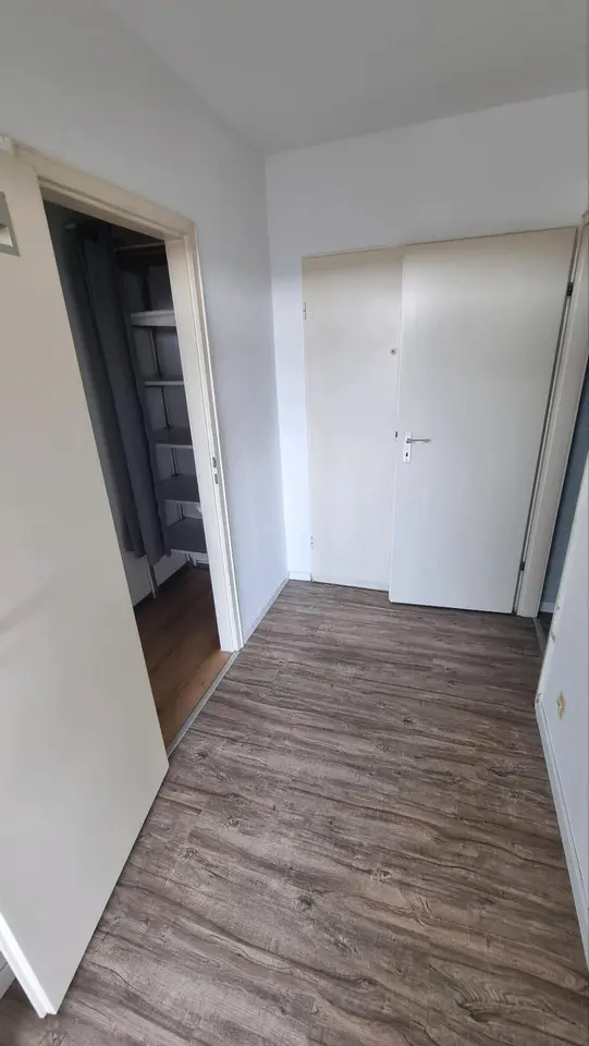 2 Zimmer Wohnung mit 34 m² in Bergisch Gladbach – Bild 8