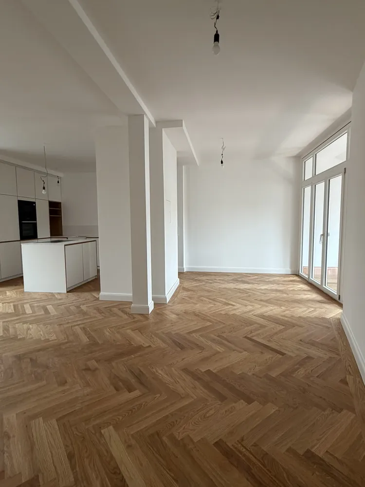 5 Zimmer Wohnung mit 128 m² in München – Bild 1