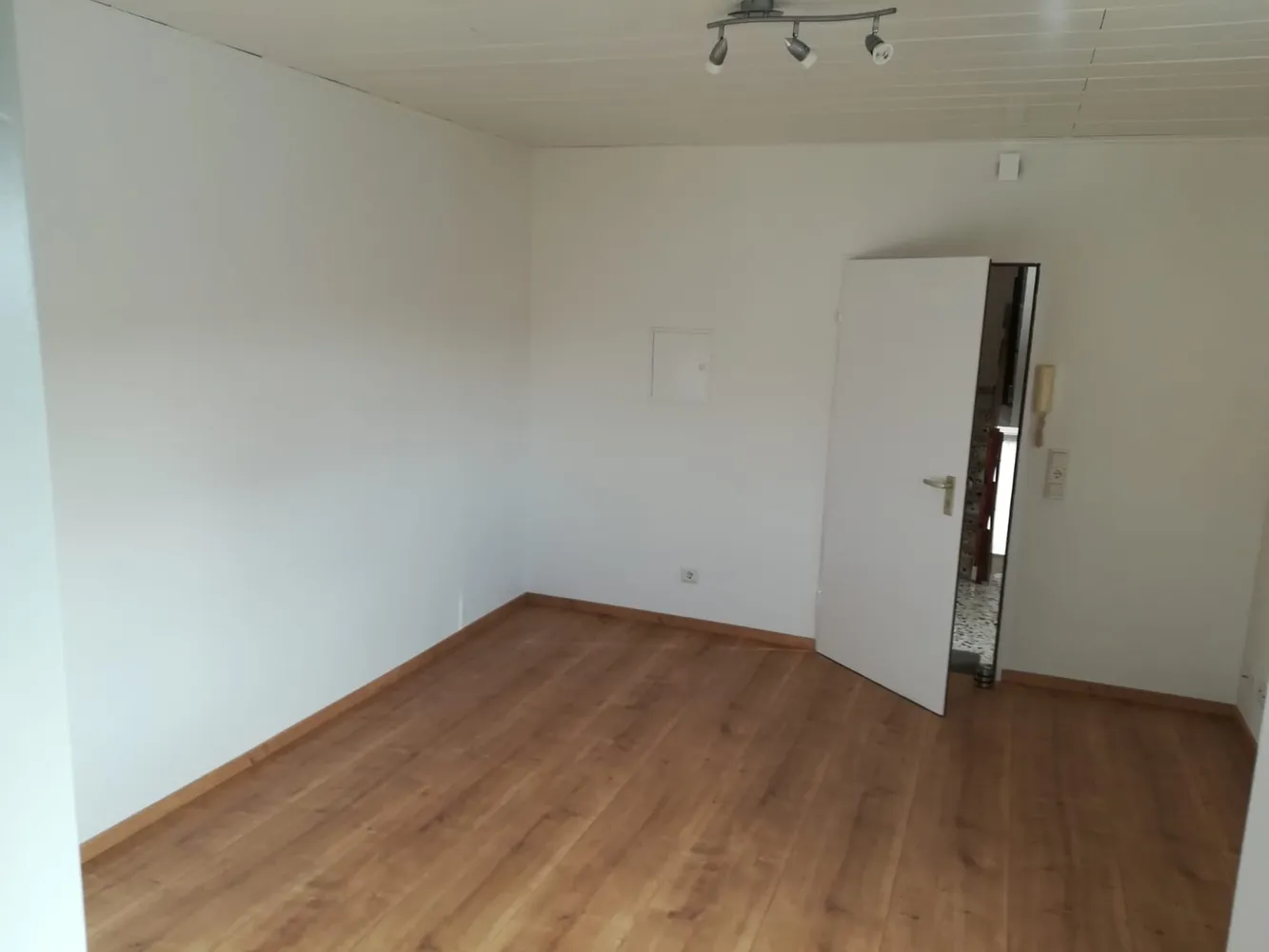 1 Zimmer Wohnung mit 20 m² in Wiesbaden – Bild 2