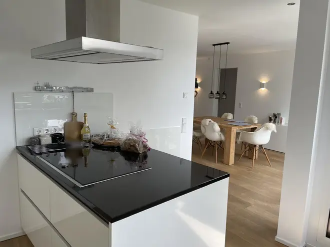 4 Zimmer Wohnung mit 119 m² in Düsseldorf – Bild 4