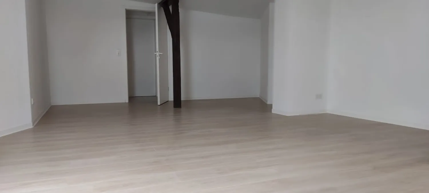 53 Zimmer Wohnung mit 150 m² in Magdeburg – Bild 2