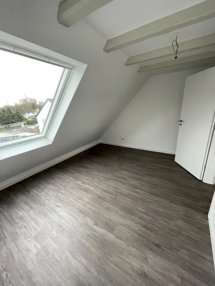 4 Zimmer Wohnung mit 110 m² in Kerpen – Bild 8