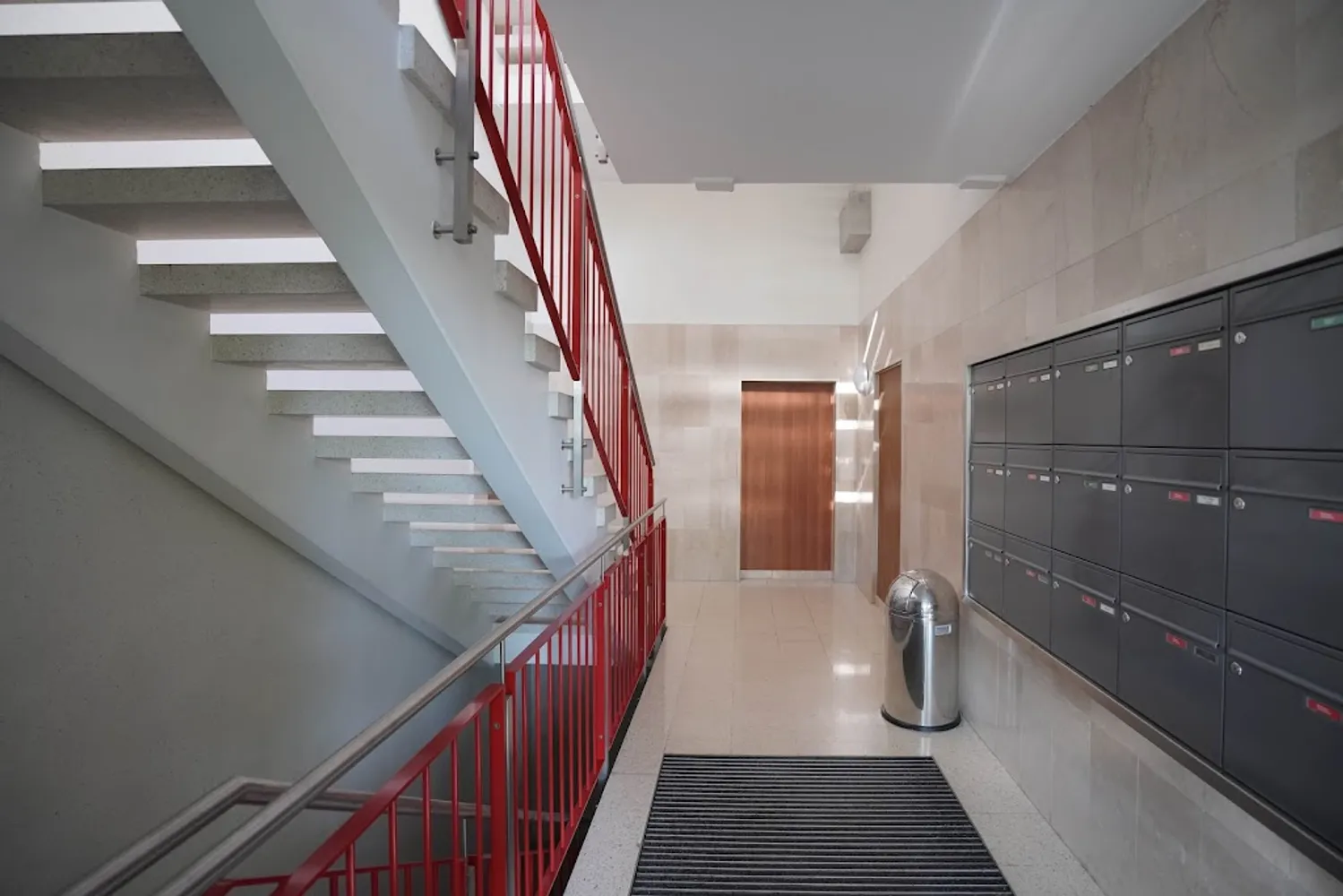 3 Zimmer Wohnung mit 107 m² in München – Bild 2