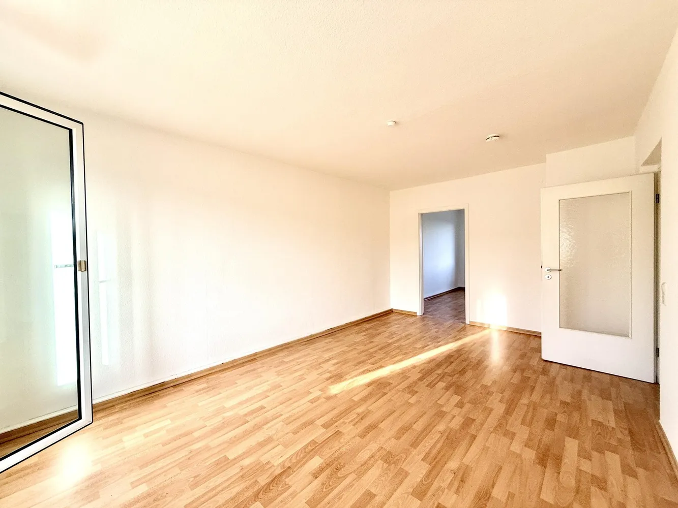 2 Zimmer Wohnung mit 55 m² in Dresden – Bild 2