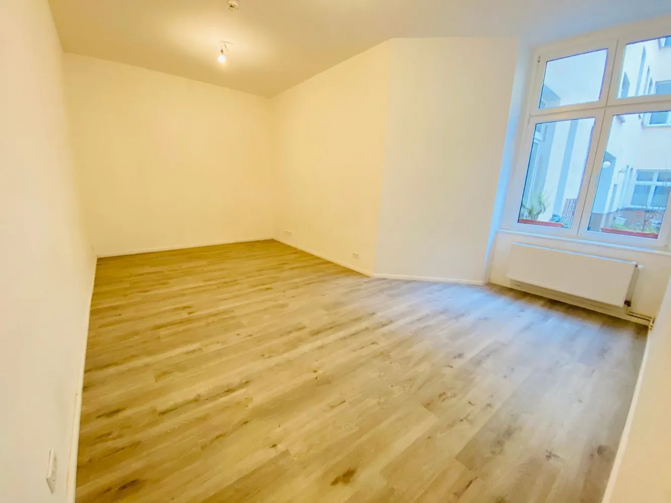 2 Zimmer Wohnung mit 66 m² in Berlin – Bild 1