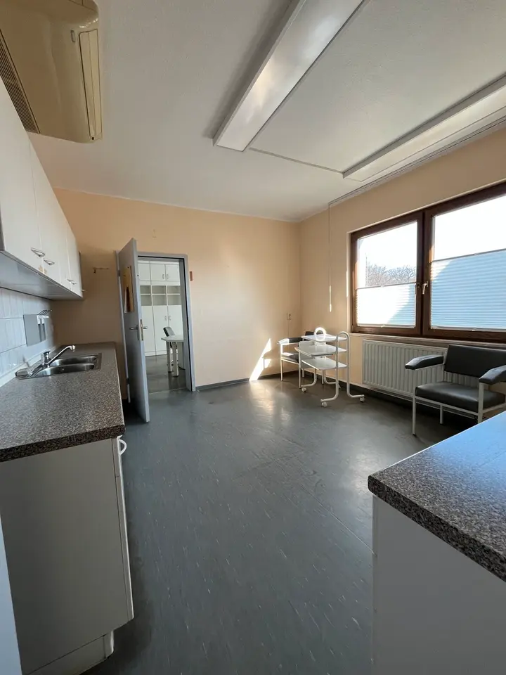 6 Zimmer Wohnung mit 227 m² in Potsdam – Bild 6