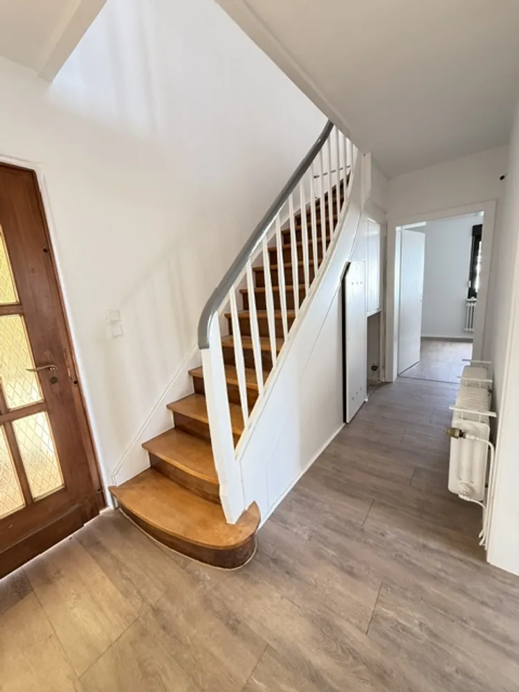 5 Zimmer Haus mit 94 m² in Düsseldorf – Bild 2