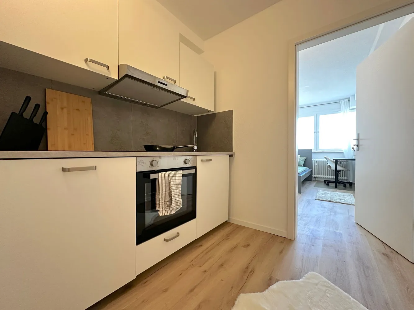 7 Zimmer Wohnung mit 100 m² in Frankfurt am Main – Bild 11