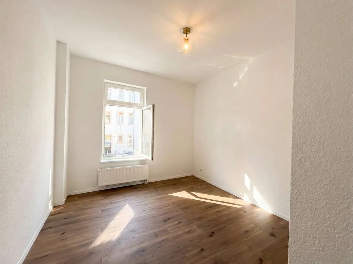 2 Zimmer Wohnung mit 67 m² in Dresden – Bild 3
