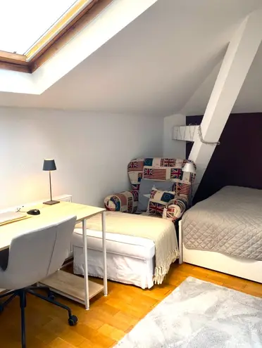 2 Zimmer Wohnung mit 30 m² in Wiesbaden – Bild 2