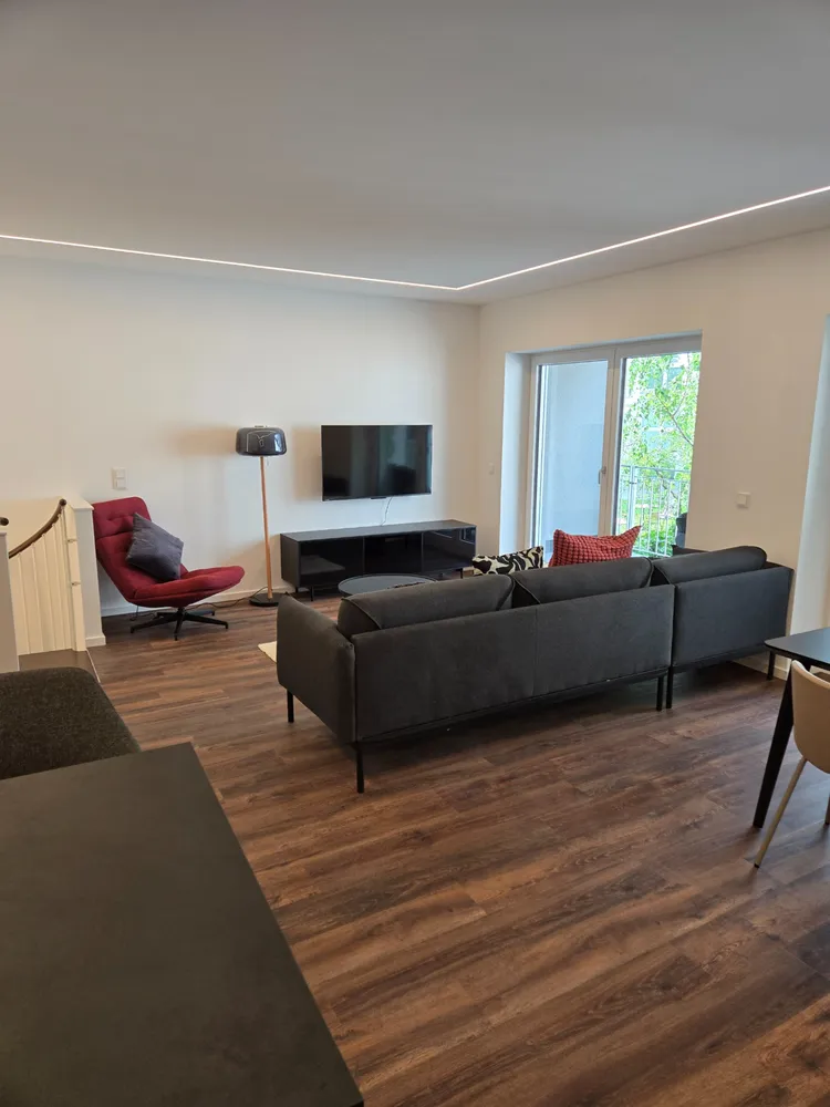 2 Zimmer Wohnung mit 60 m² in München – Bild 2