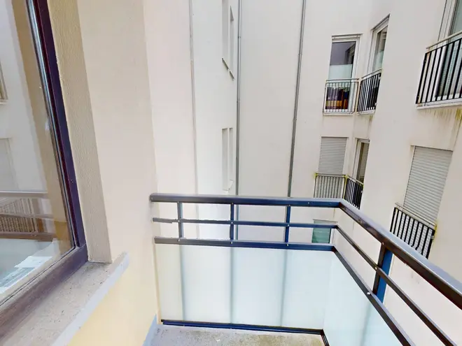 3 Zimmer Wohnung mit 81 m² in Frankfurt am Main – Bild 2