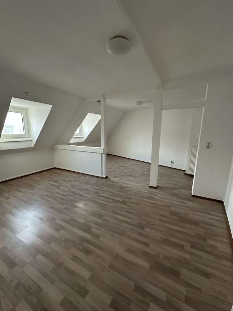 3 Zimmer Wohnung mit 130 m² in Herford – Bild 2
