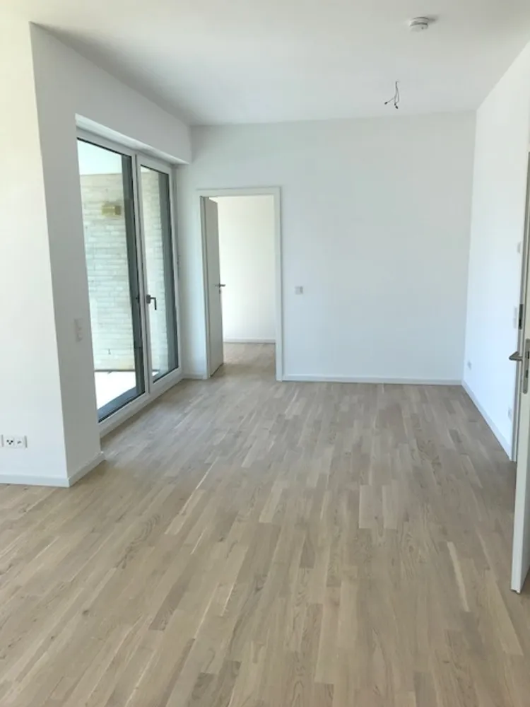 2 Zimmer Wohnung mit 81 m² in Berlin – Bild 4