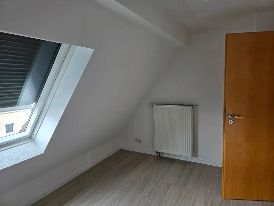 4 Zimmer Wohnung mit 102 m² in Dietzenbach – Bild 2