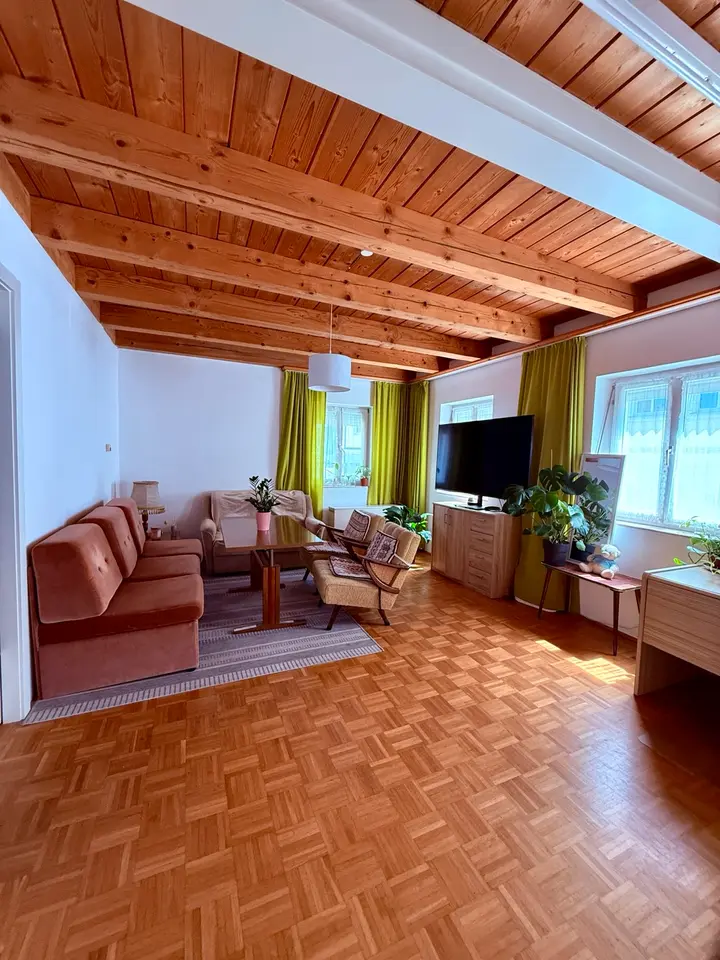 2 Zimmer Wohnung mit 100 m² in Deggendorf – Bild 1